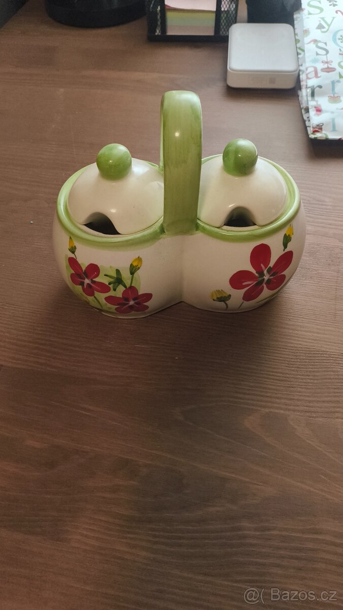 Keramická solnička