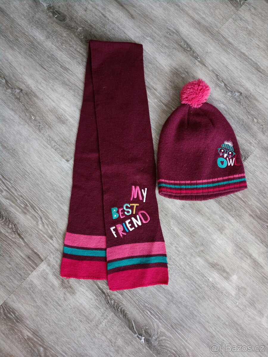 Čepice a šála