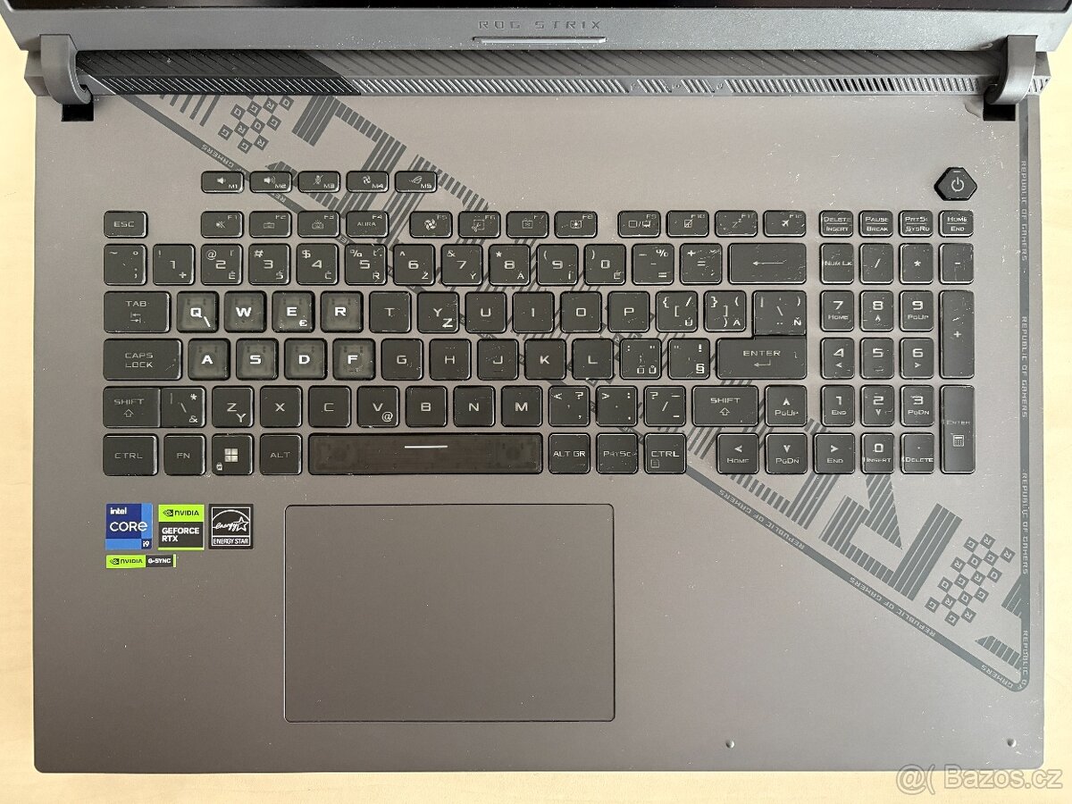 ASUS ROG Strix G18/RTX4060/i9-13980/1TB/RAM32GB/DDR5