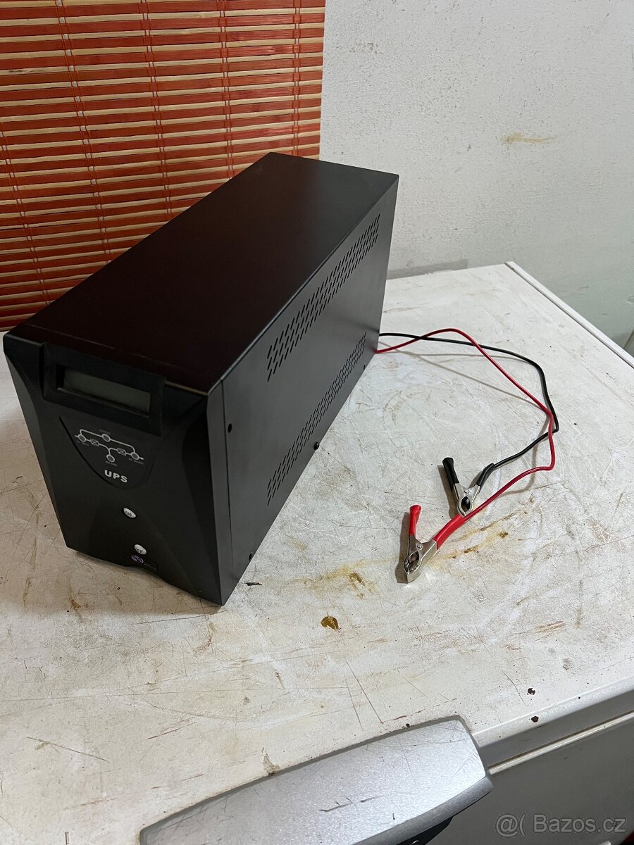 UPS na autobaterii 24V, 2000VA