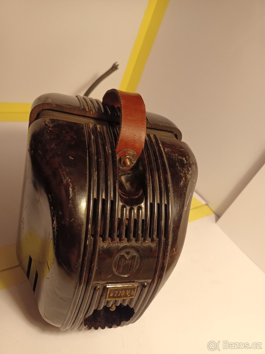 Bakelitové trafo 220/120 V