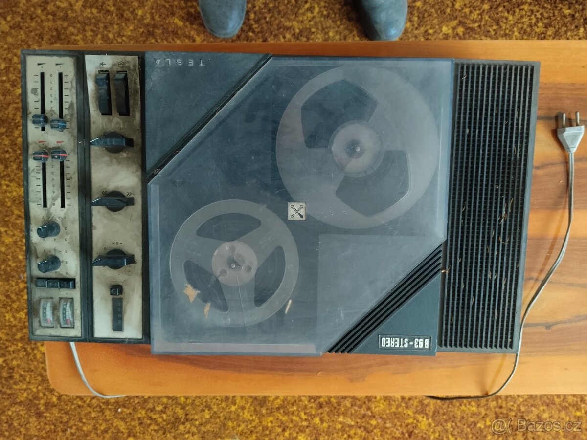 Magnetofon B93 stereo