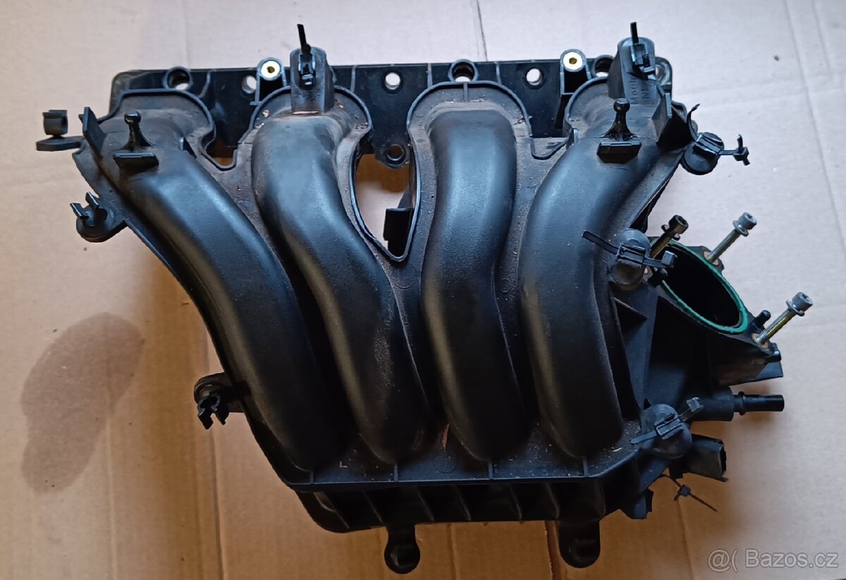 Kolektor sání motoru PSA 2.0 103kW RFJ