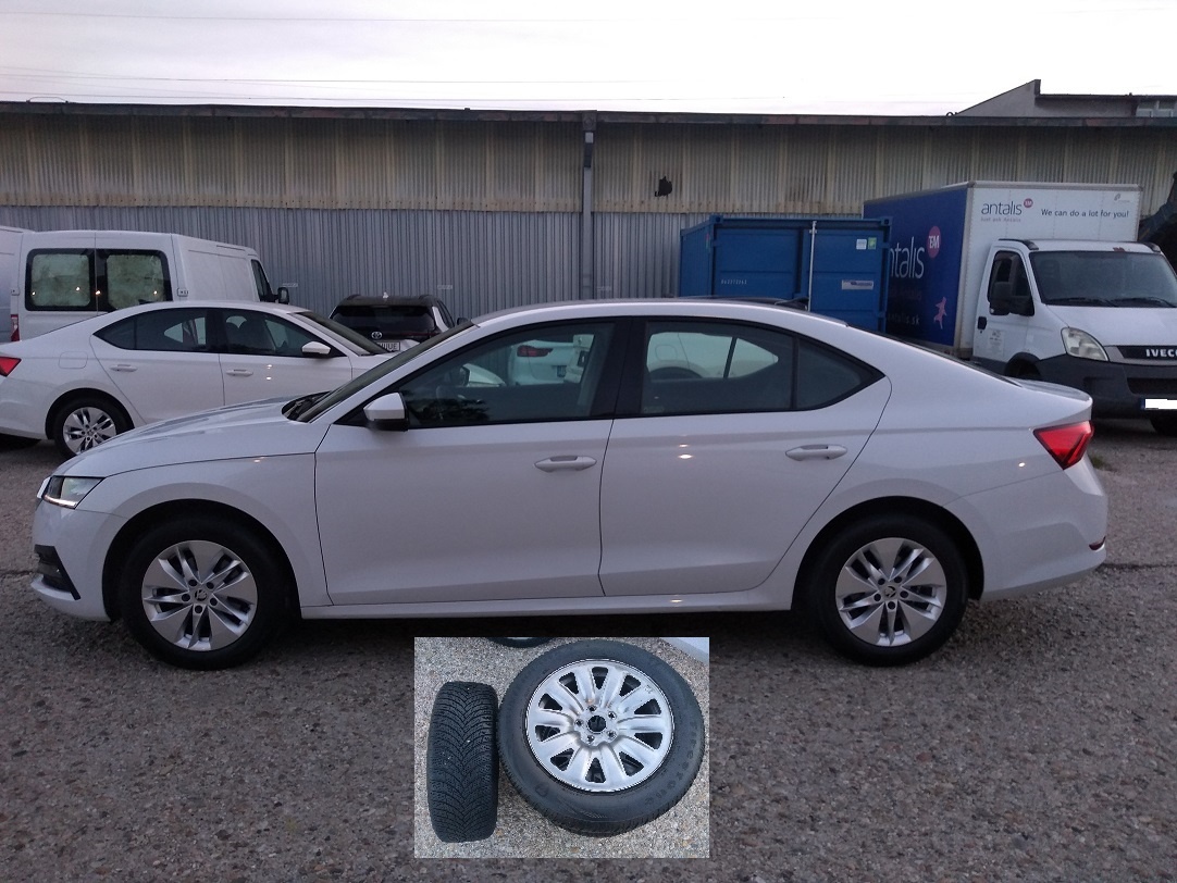 2022_ŠKODA OCTAVIA IV_VIRTUAL KOKPIT_iba 73.614km_1.maj.ČR_
