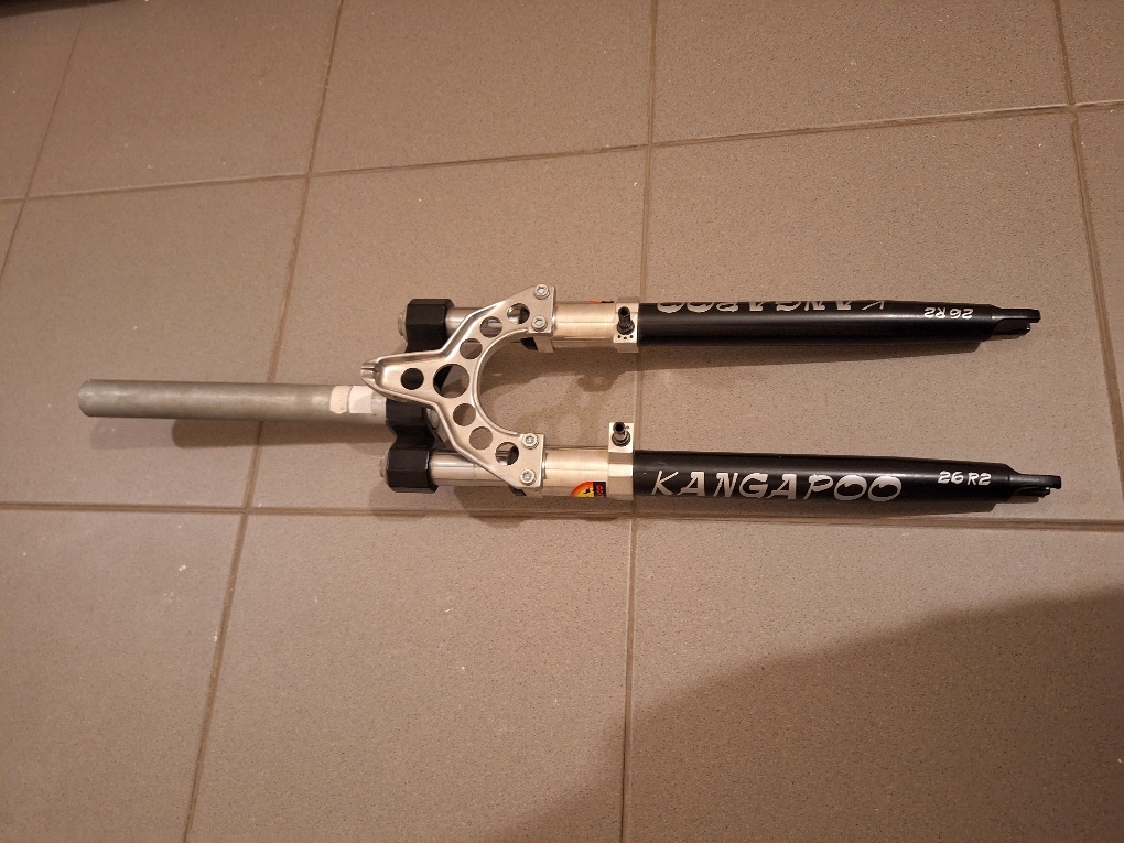 MTB vidlice Kangaroo 26R2 NOS