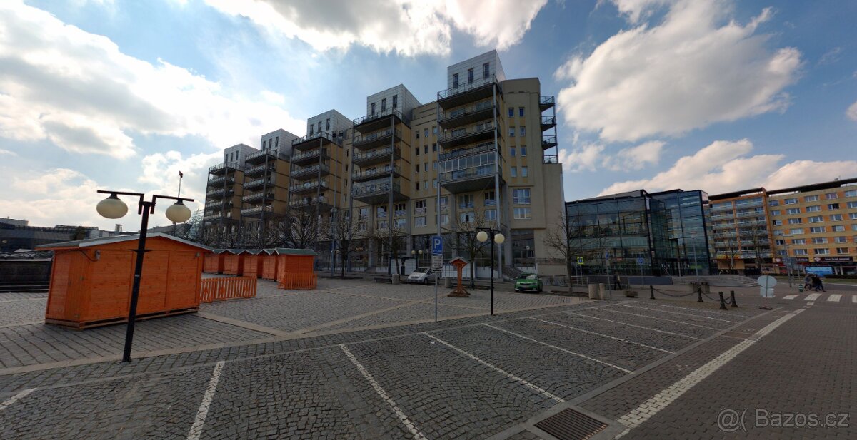 Pronájem bytu1+kk v Centrale Most