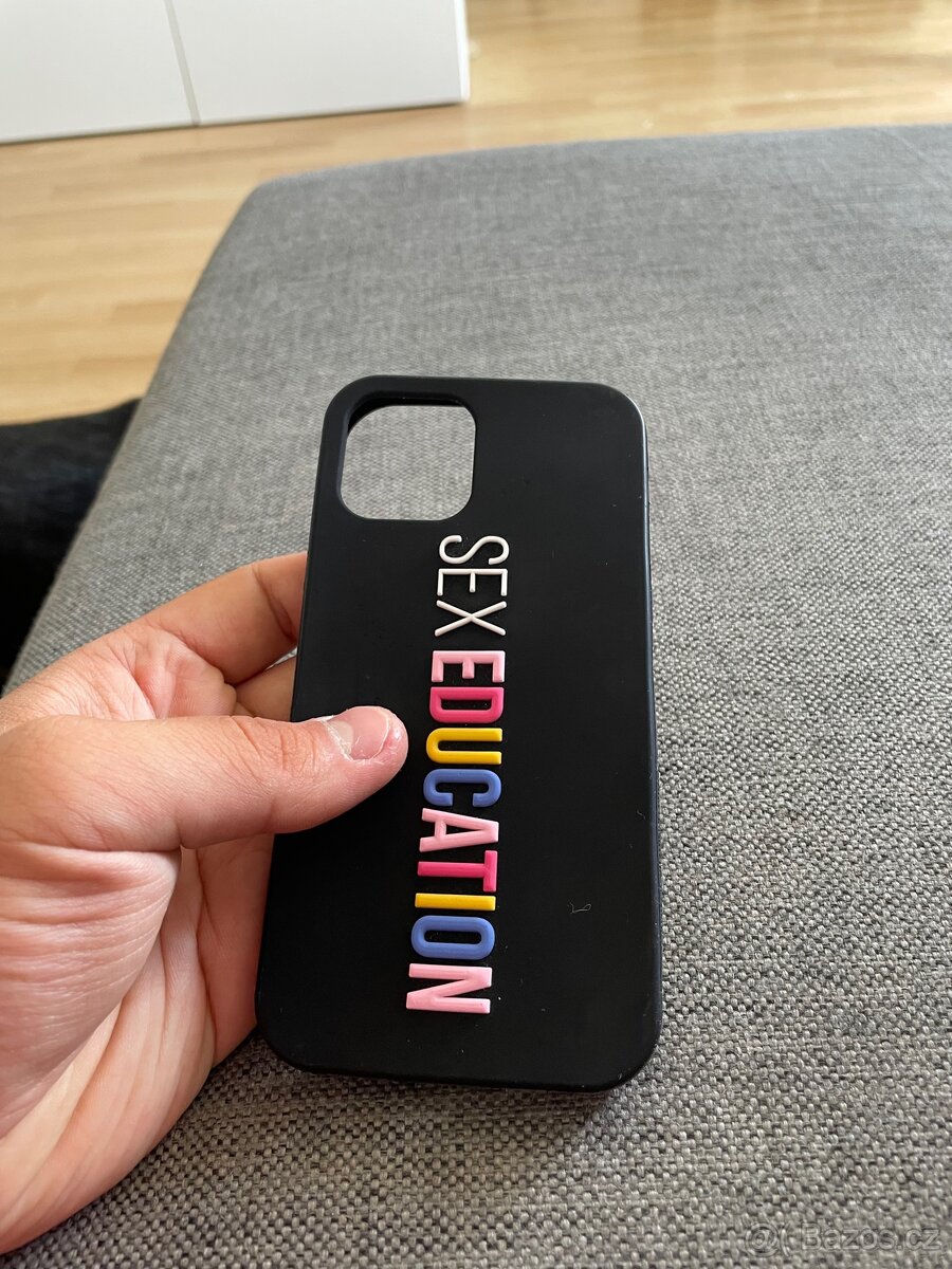 Kryt na iPhone 12