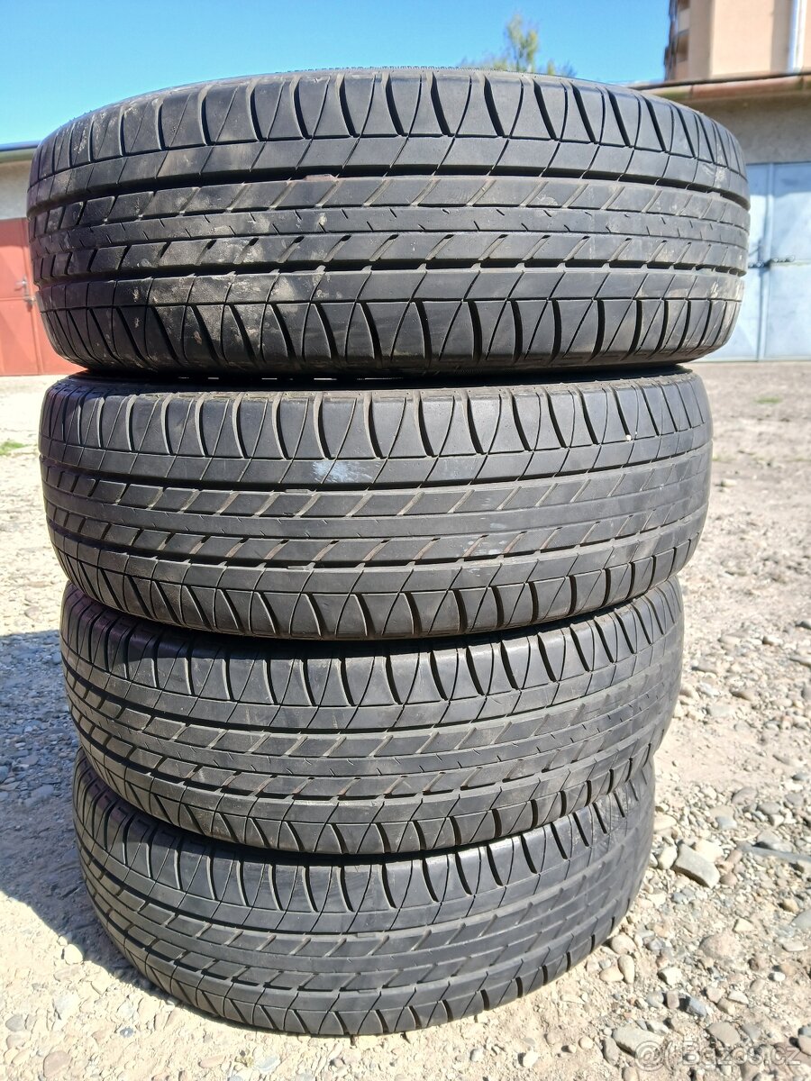 letni pneu goodride 165/70 R13 se vzorkem 4,5mm