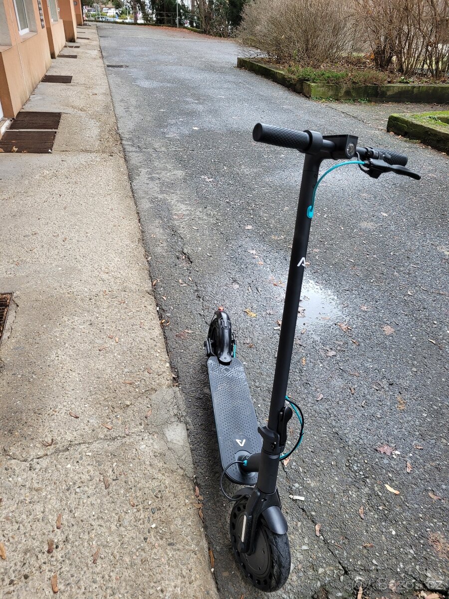 Elektrokoloběžka Lamax S7500 Plus