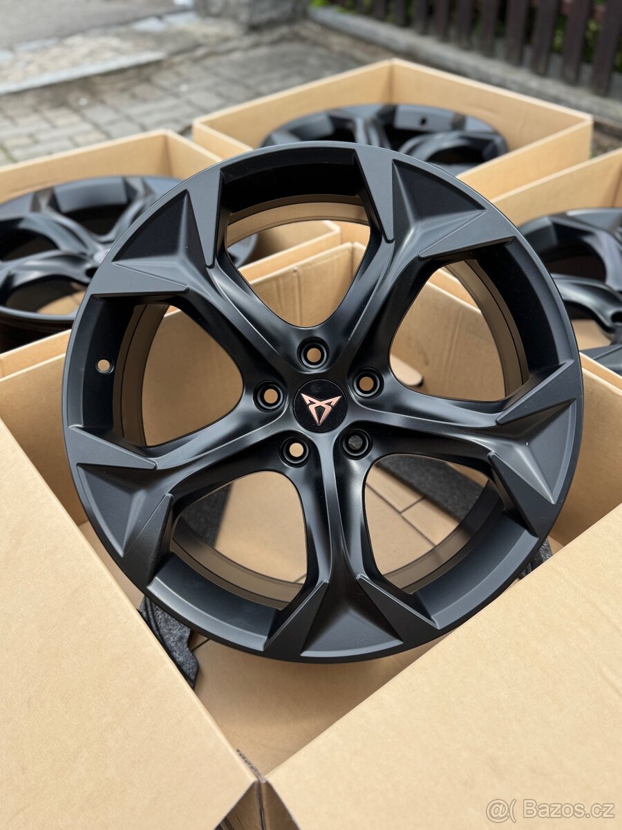 ORIGINÁL Alu cupra FORMENTOR R19, 5x112 - TOP STAV