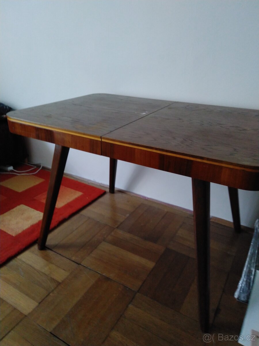 Daruji za odvoz stůl