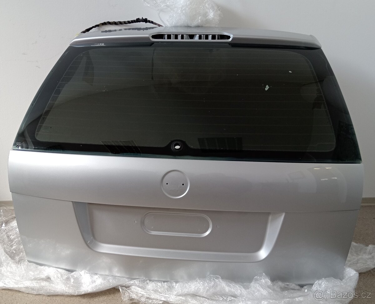 Páté dveře Škoda Octavia 2 kombi