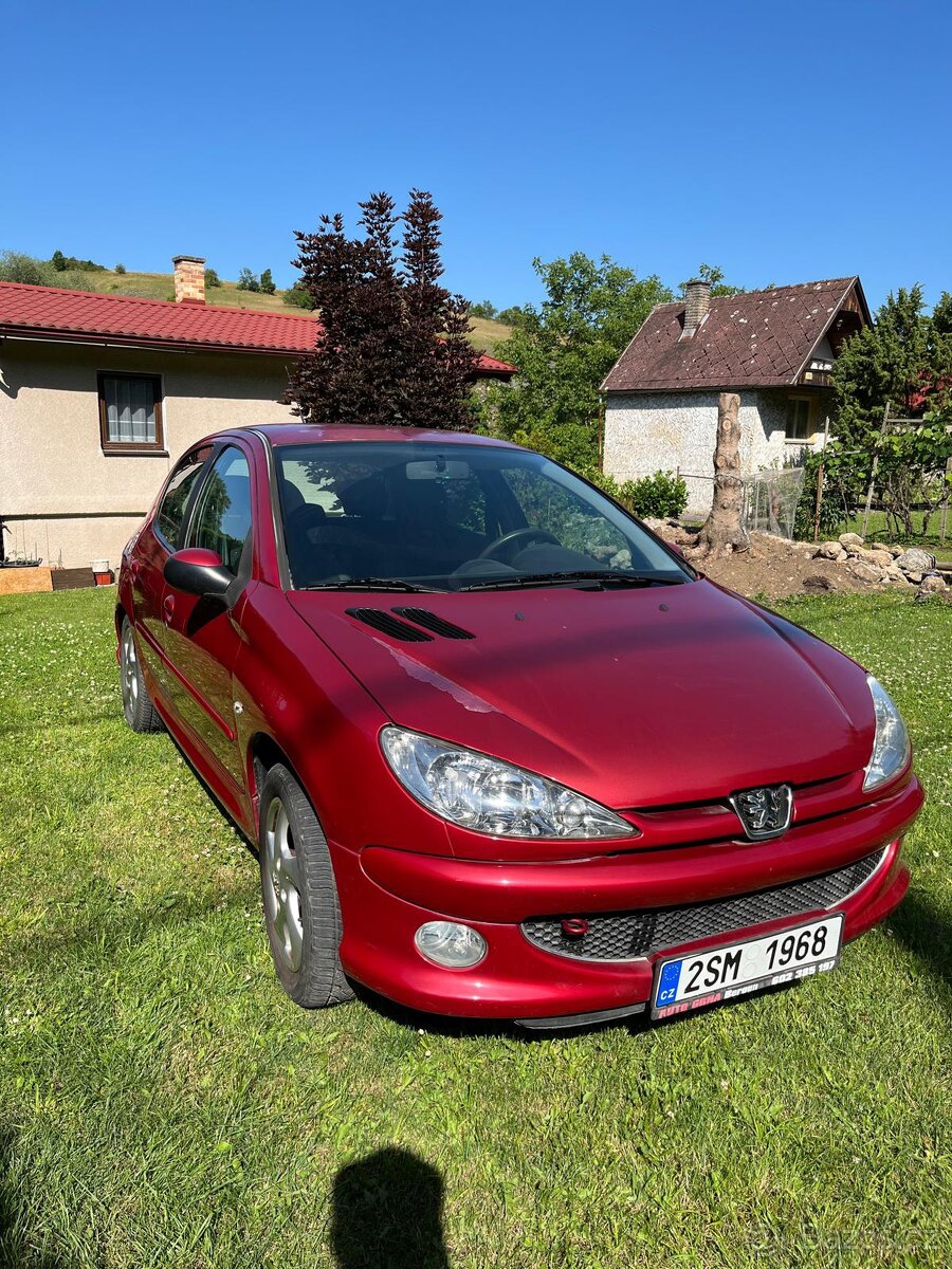 Prodám Peugeot 206 automat