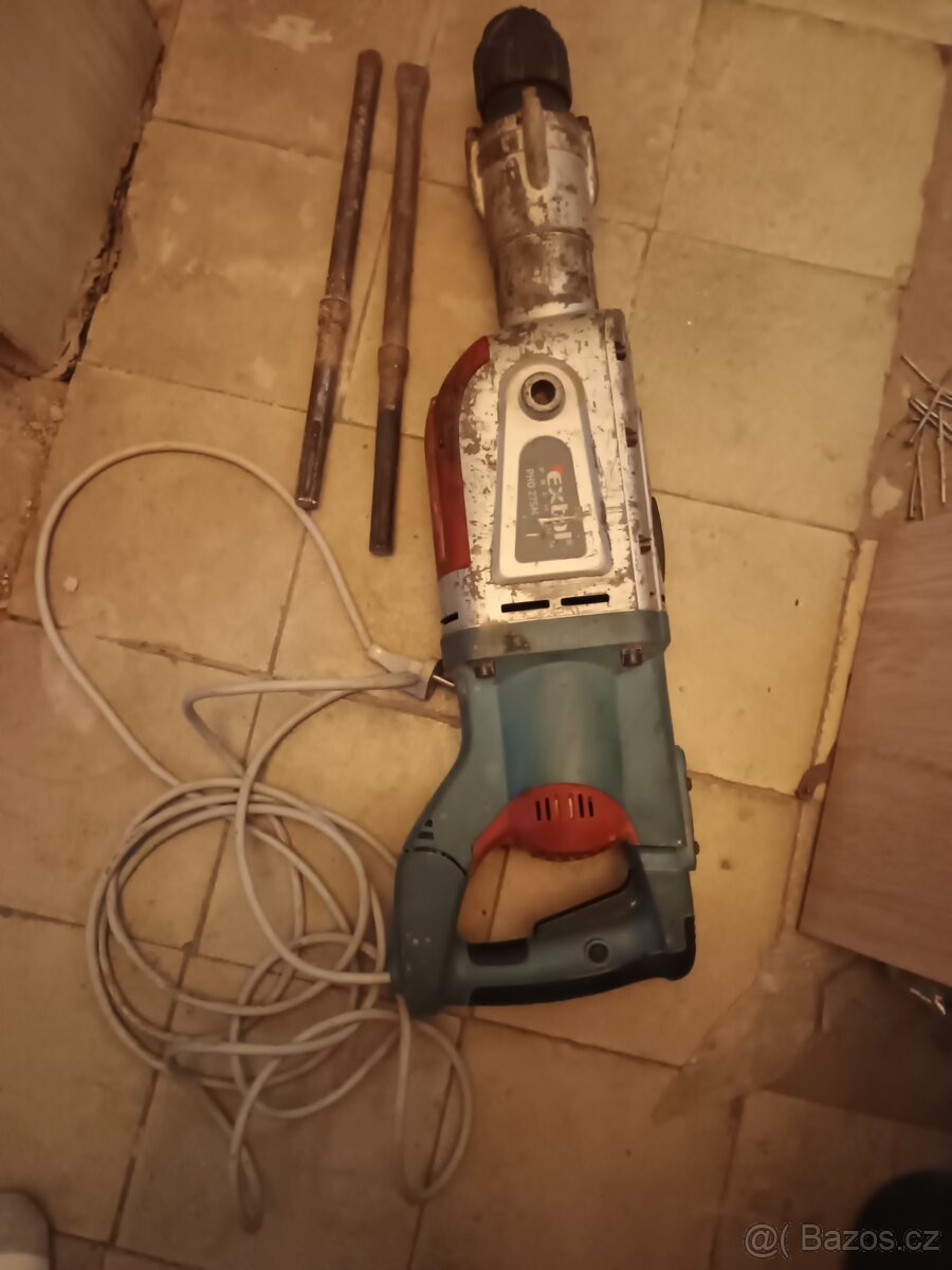 Bourací kladivo Kango extol 1700w 27J, prodává pod značkou M