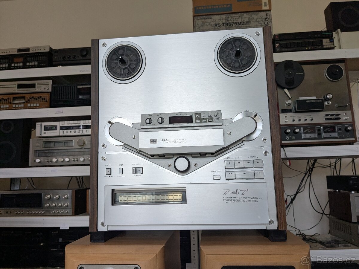 Akai GX-747