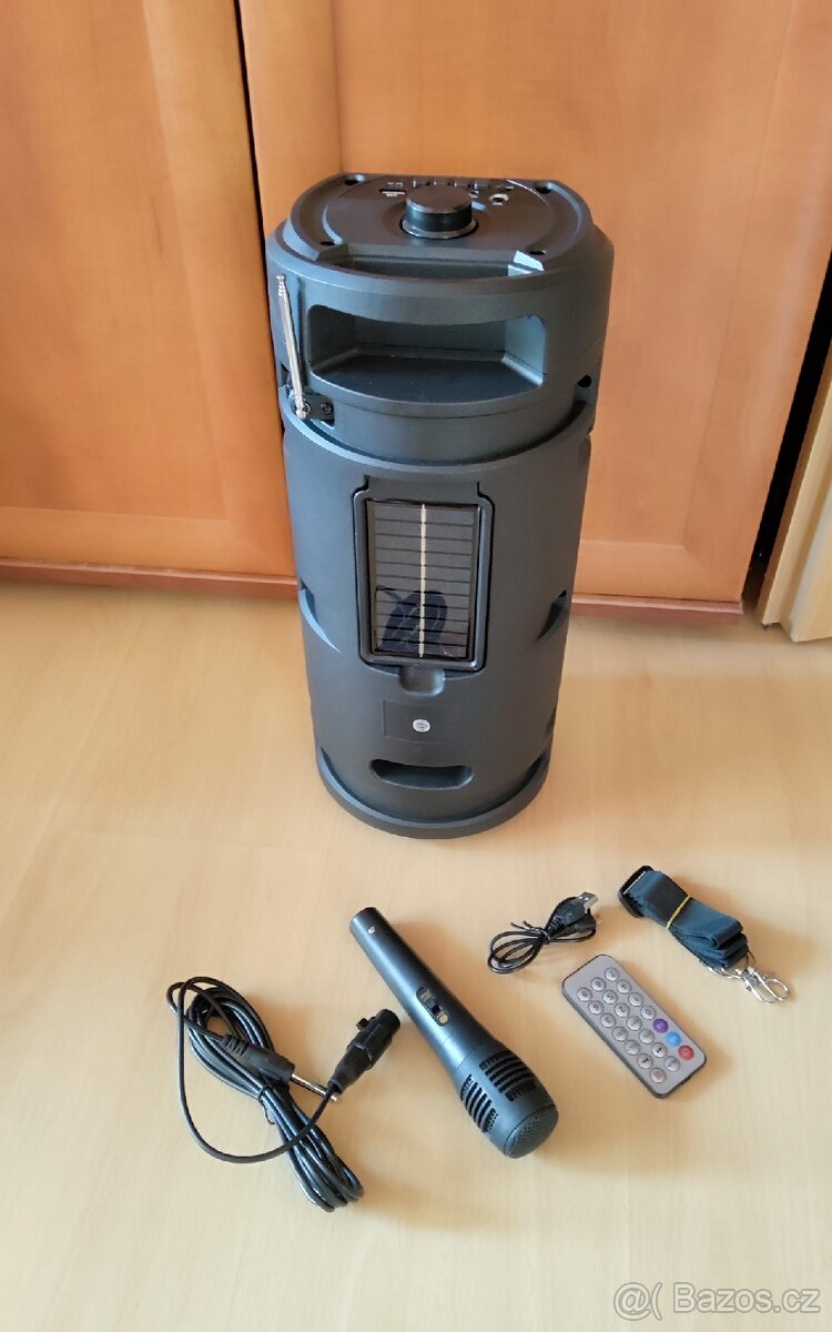 Bluetooth reproduktor s mikrofonem a solárním panelem