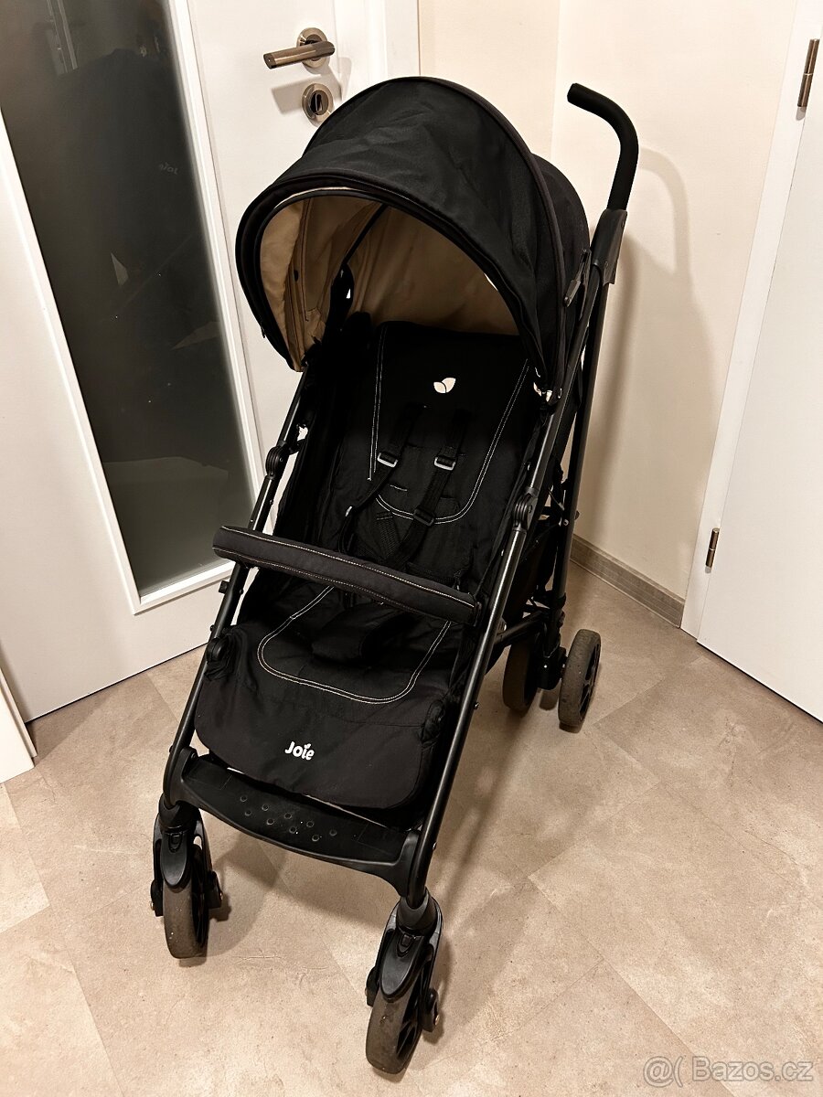 Kočárek golfky Joie