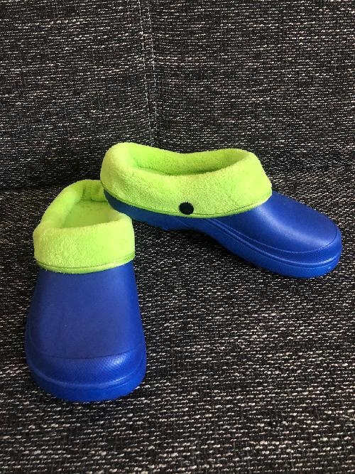 Nazouváky dámské zateplené nové nepoužité vel: 40.