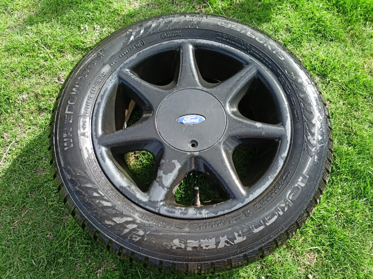 NOKIAN WR SNOWPROOF R15