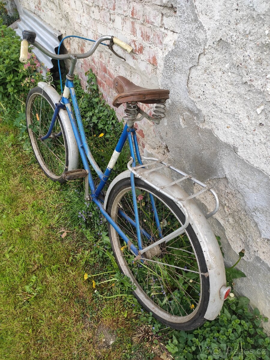 Dámské kolo stadion