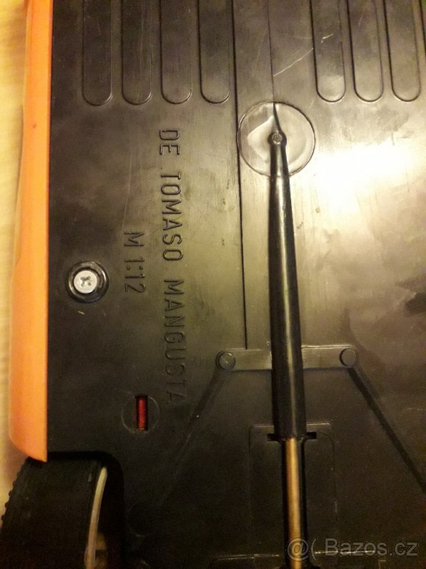 Stare auto s lankovym ovladanim