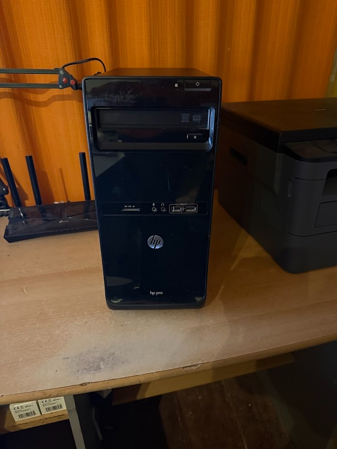 PC/INTEL I3/RAM 4GB/HDD 500GB/GPU 512MB/W10