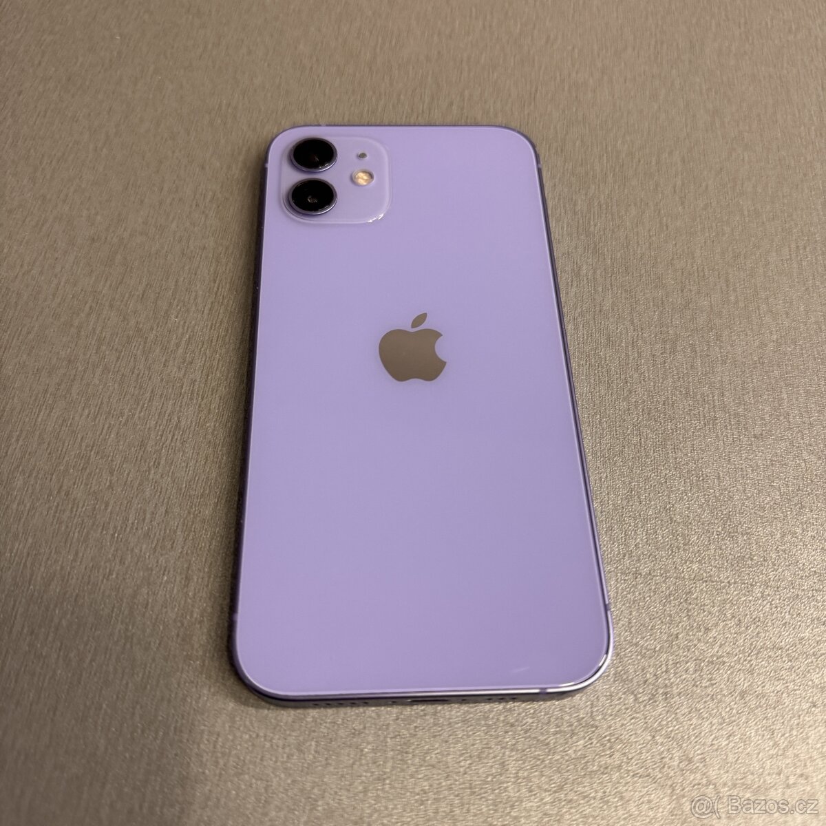 iPhone 12 128GB fialový, pěkný stav, 12 měsíců záruka