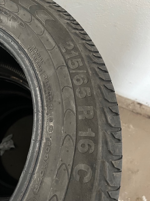 Letní pneu CONTINENTAL 215/65 R16 C VANCO 2