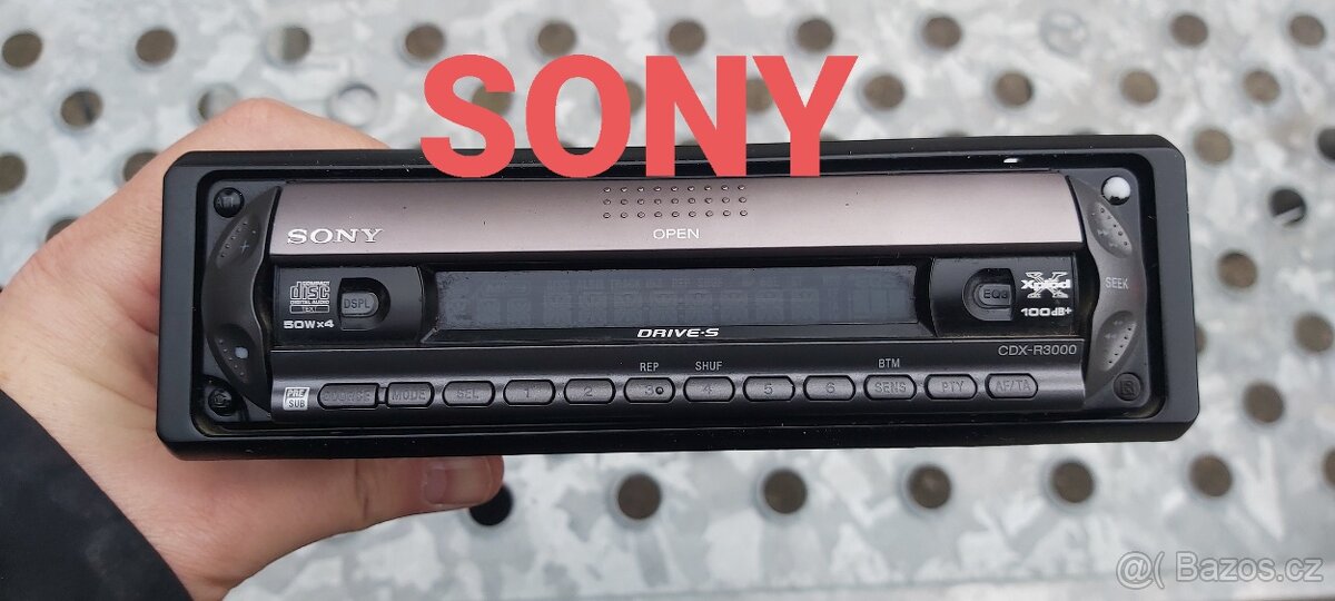 Autoradio SONY cena 399kč Plně Funkční