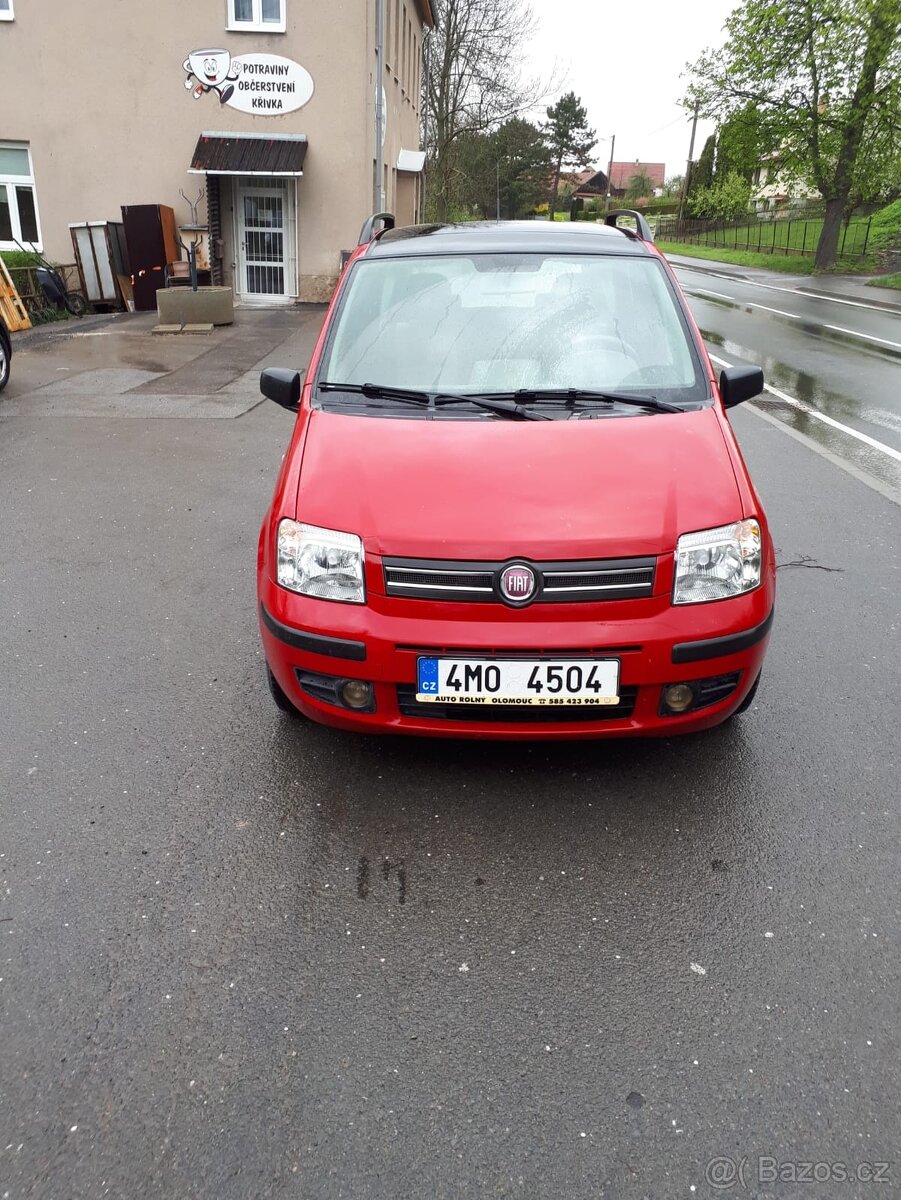FIAT PANDA 1,2 r.v. 2009 1 majitel, koupeno v ČR