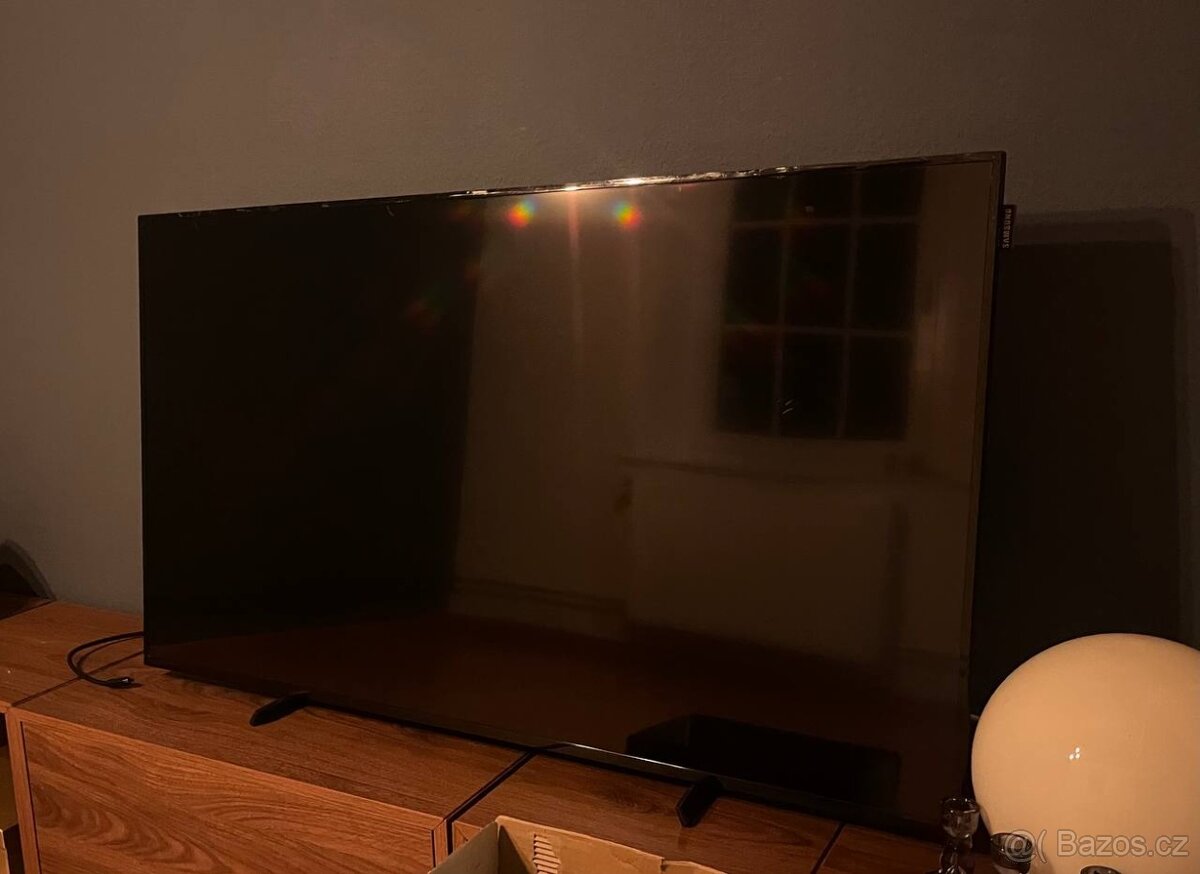 48" Samsung DM48E Displej