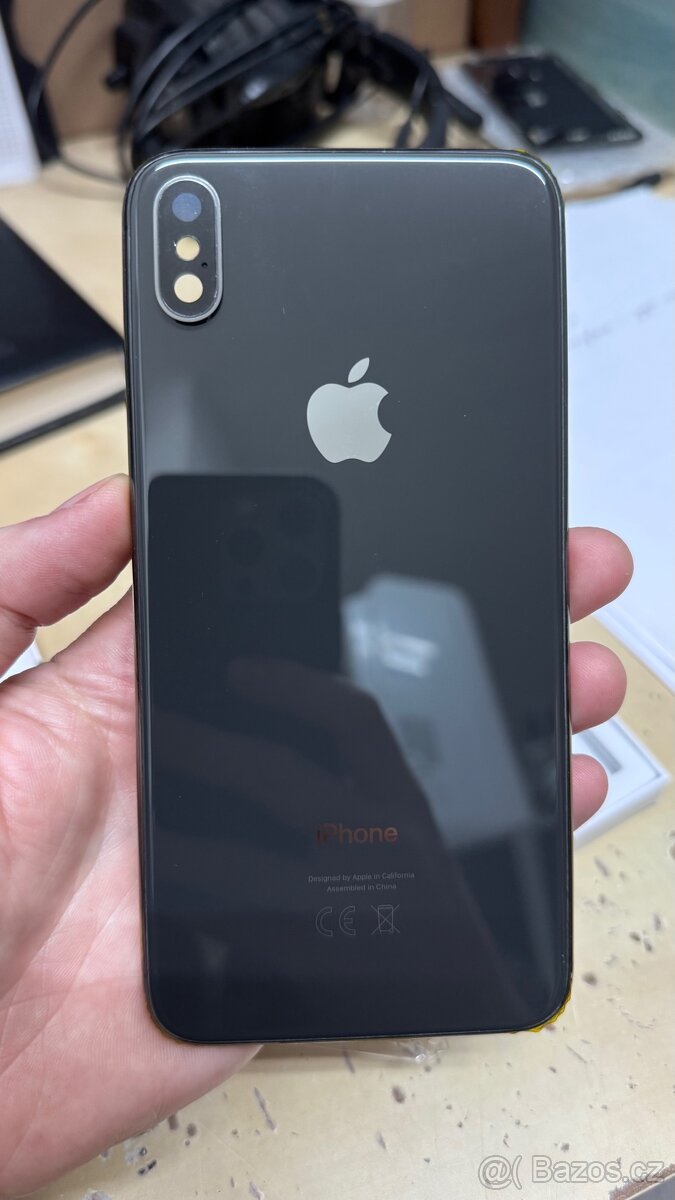 Kryt iPhone Xs Max Black
