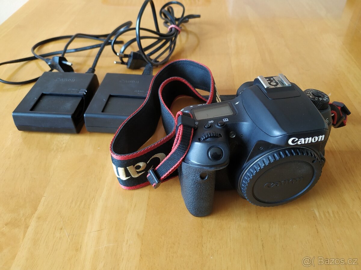 Canon EOS 77D