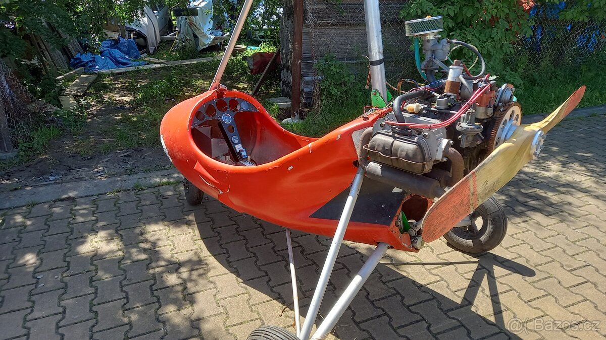 2 nistne -- Rogalo,, s vw 1200