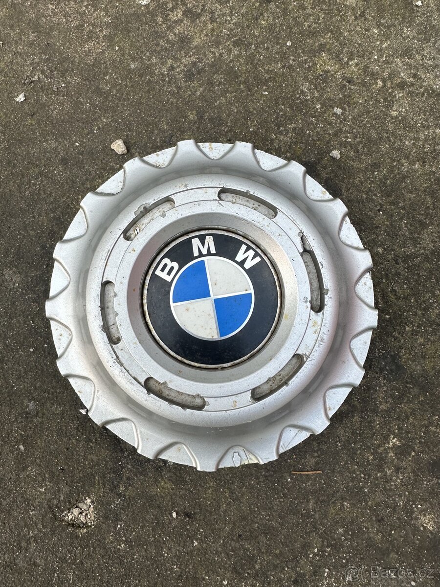 Stredové poklicky na BMW. Style 5