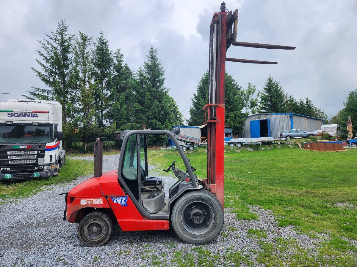 Manitou MSI30, nosnost 3000kg, zdvih 400cm, motor Kubota