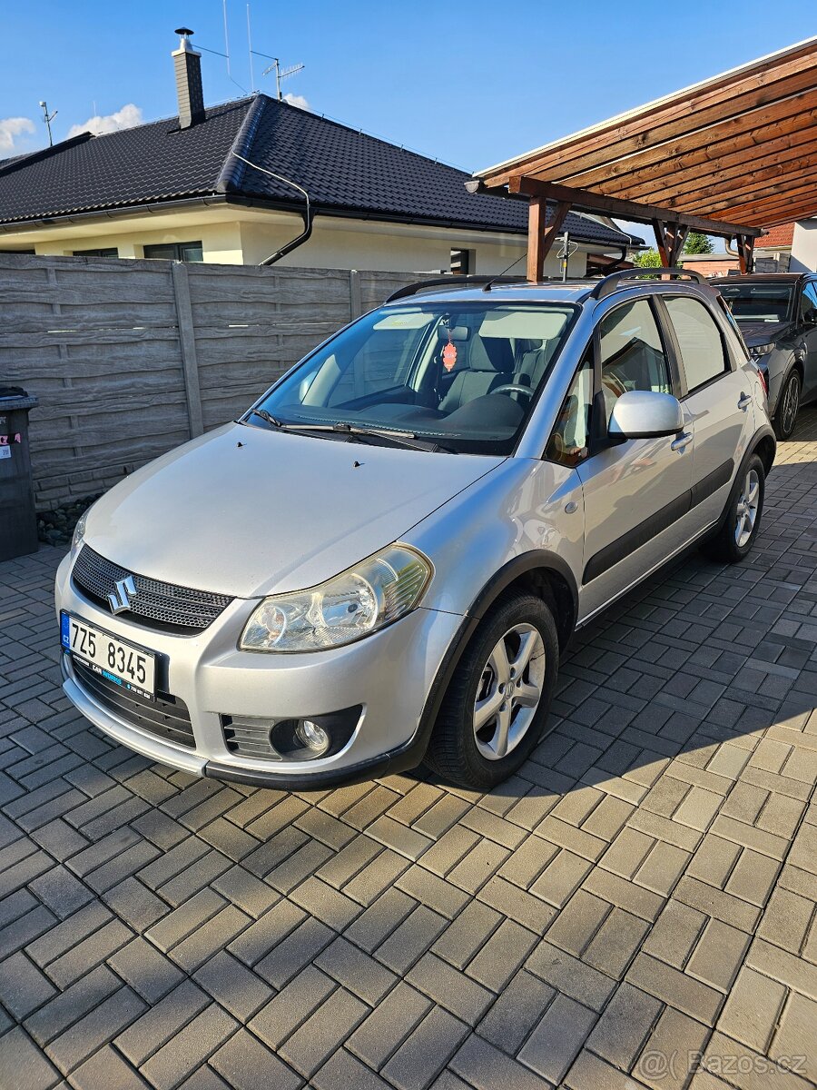 Suzuki SX4 1.6 i,79 kW, 4x4, LPG, bez koroze.