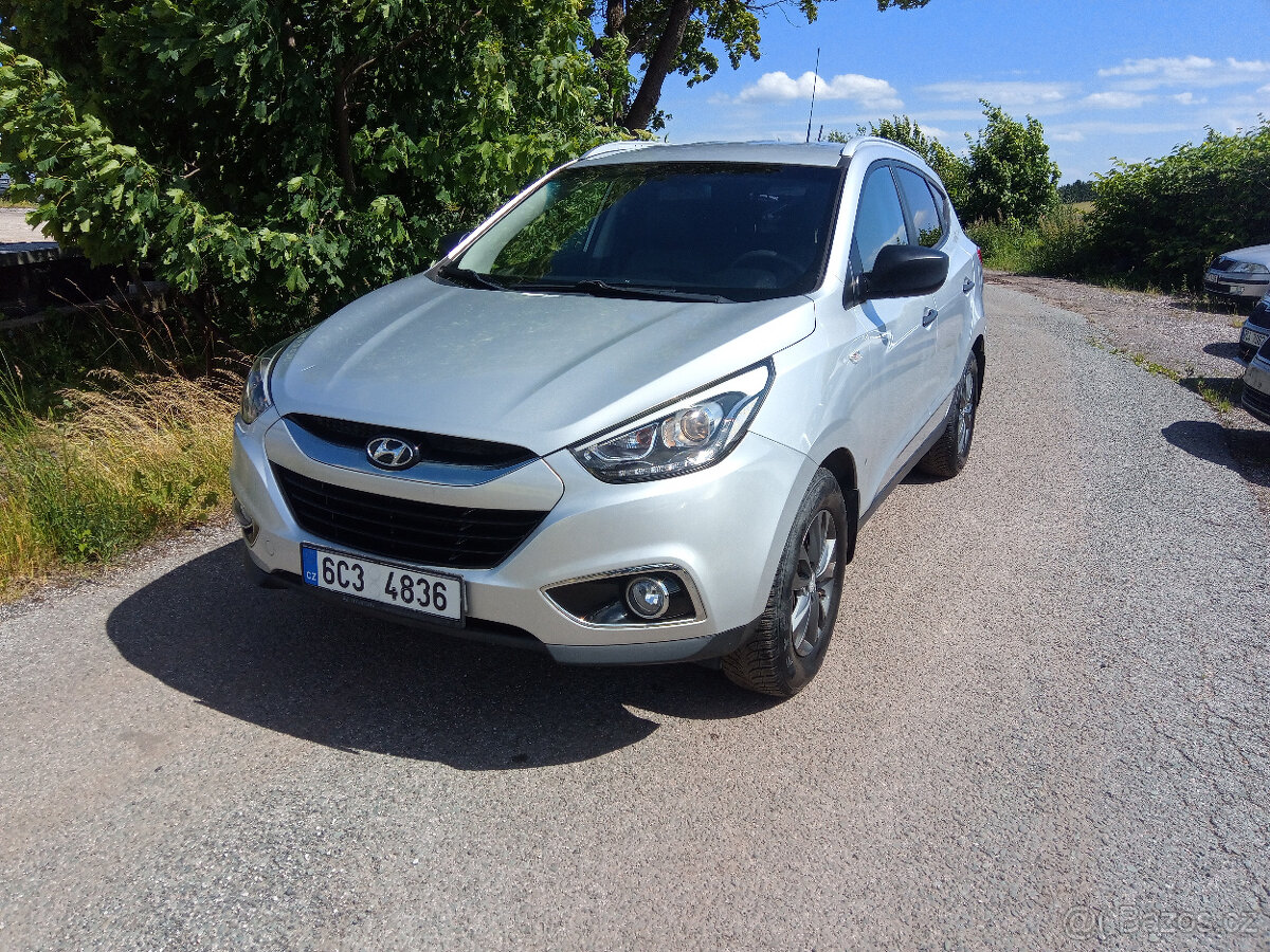 IX 35 2,0 i 122 kW, najeto jen 94.000 km