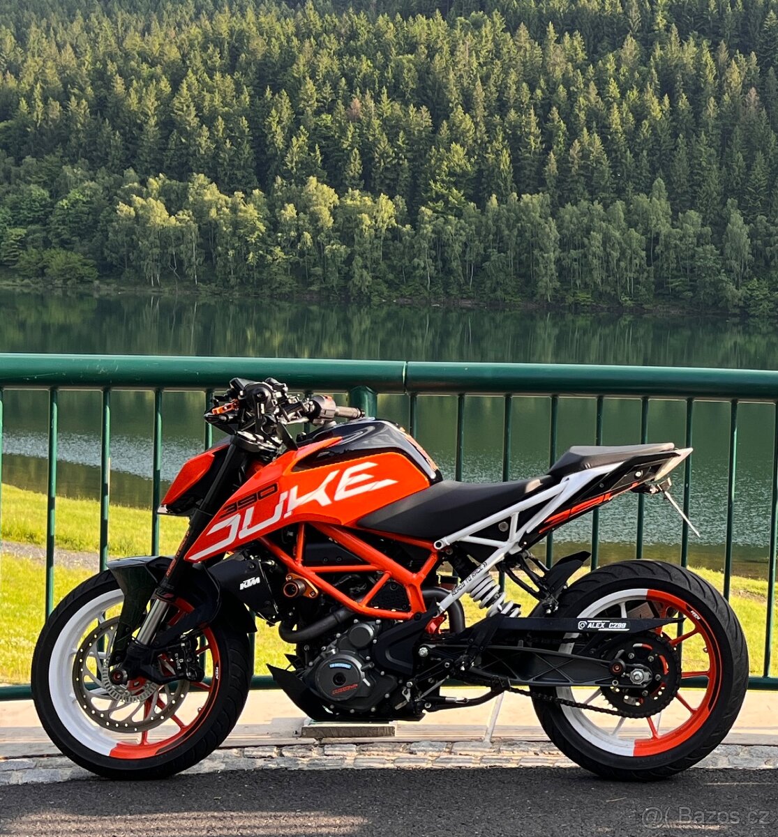 KTM DUKE 390