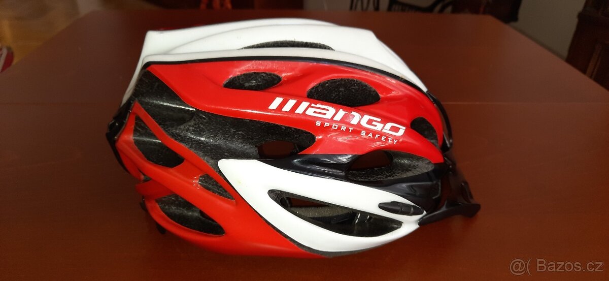 Cyklistická helma MTB