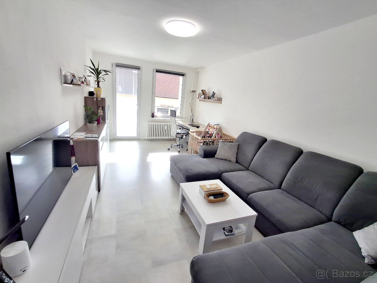 Prodej bytu 3+1 92 m² Palackého náměstí, Strakonice