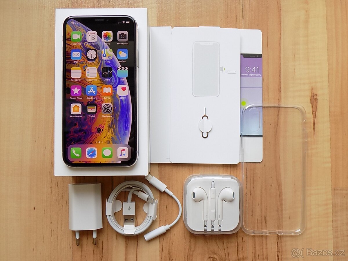 iPhone XS 64GB Silver, ZÁRUKA, TOP, Baterie 100%