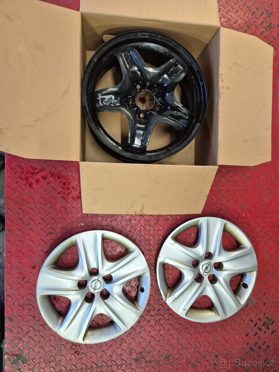 OPEL ZAFIRA 5X115 ET44 Ocelový disk GM 7Jx17 + poklice