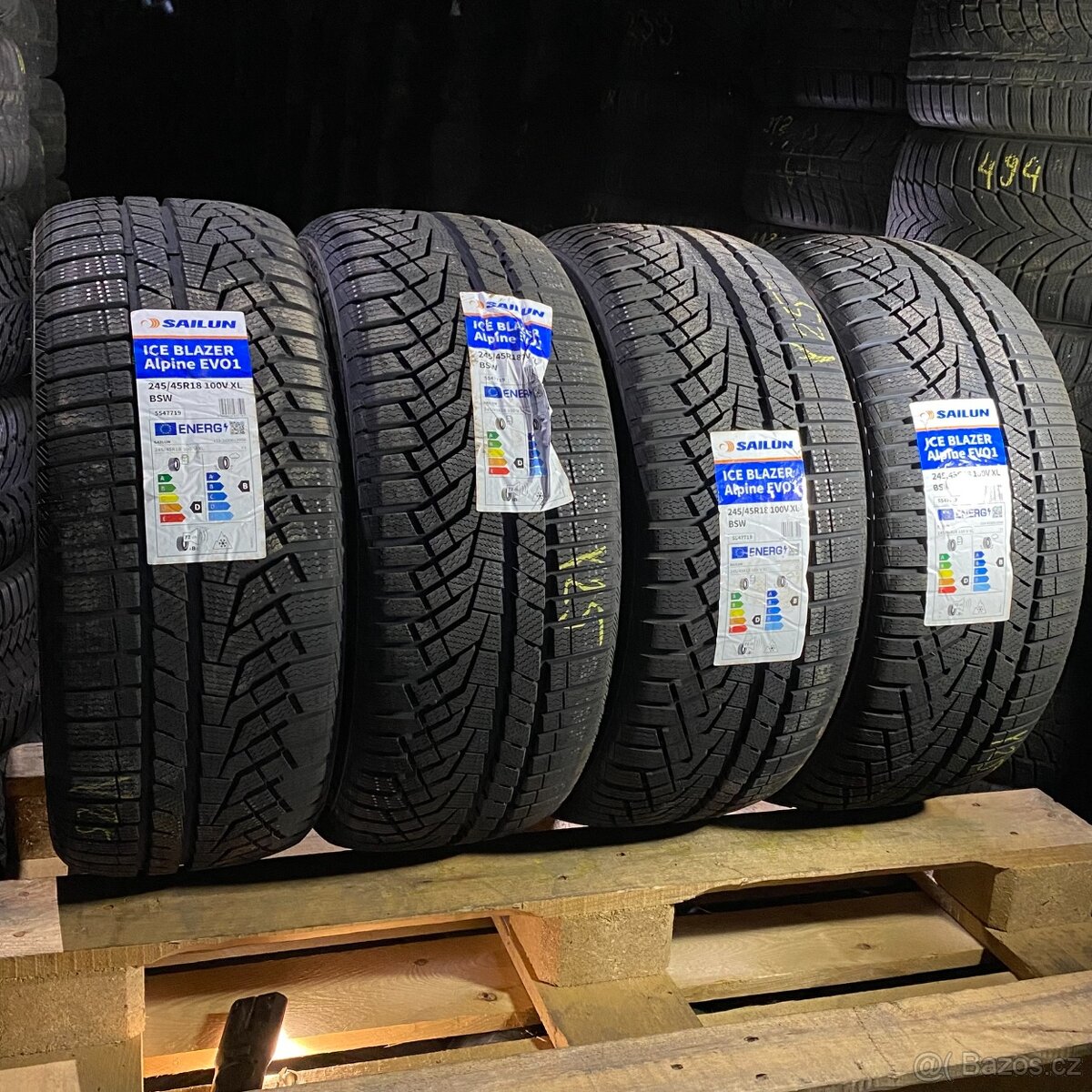 NOVÉ Zimní pneu 245/45 R18 100V XL Sailun