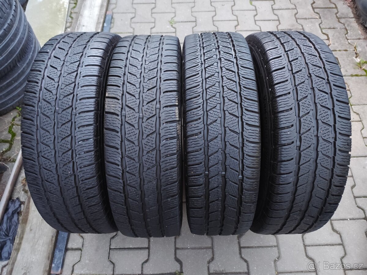 Zimní pneu 205/75/16 C