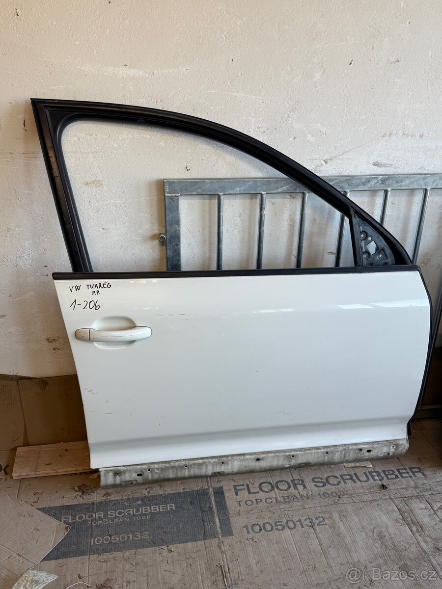 VW Touareg 7L, PP a LP dveře
