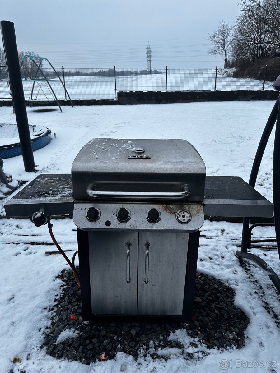 Zahradní plynový gril Char-Broil
