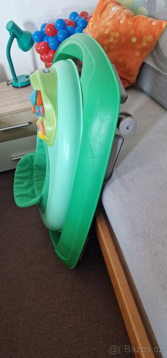 Prodám chodítko chicco