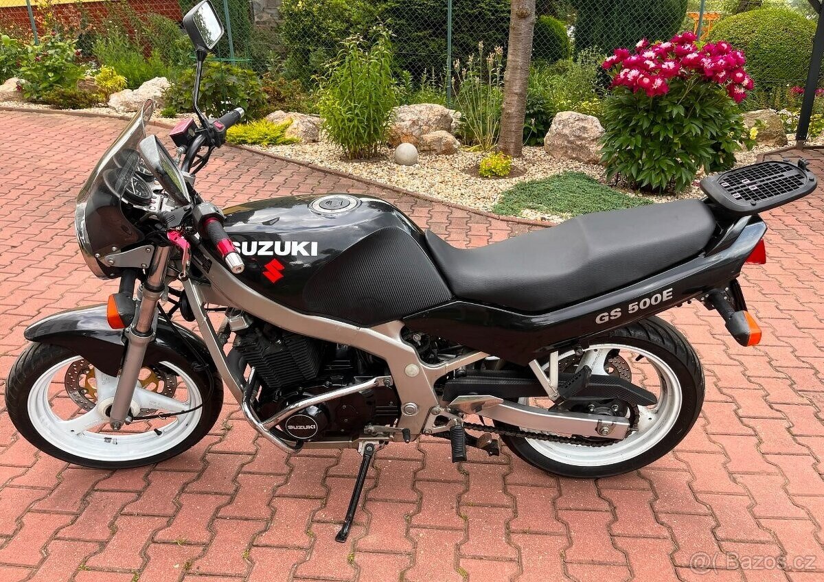 Suzuki GS 500e