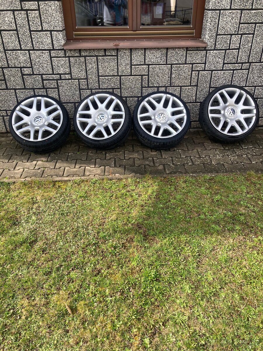 Helios 8,5JxR19 5x112/5x100 ET45
